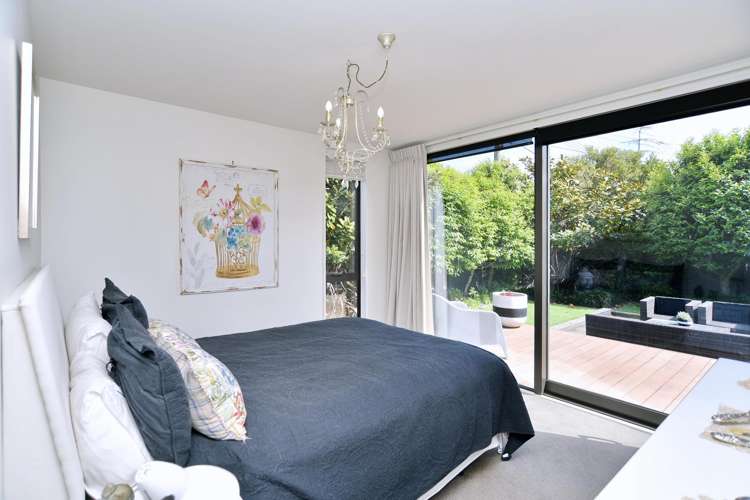 102 Hills Road Edgeware_22