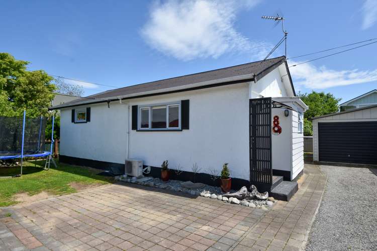 242a High Street South Carterton_0