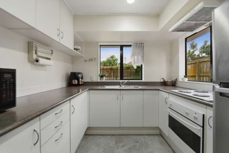 47 Michael Jones Drive Flat Bush_5