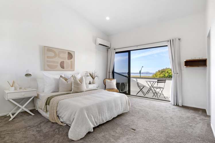 14 Danica Esplanade Te Atatu Peninsula_19