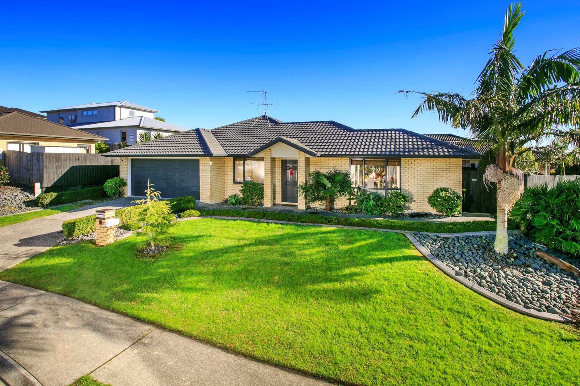 23 Durbin Court Greenhithe North Shore City Houses for Sale One