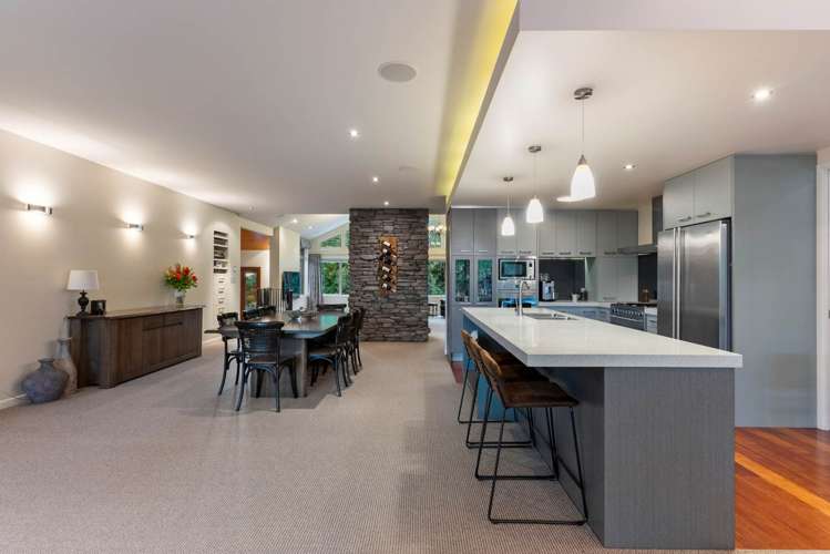 61 Puketutu Road Bombay_10