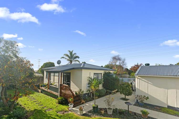 6 Marlene Avenue Te Atatu South_12