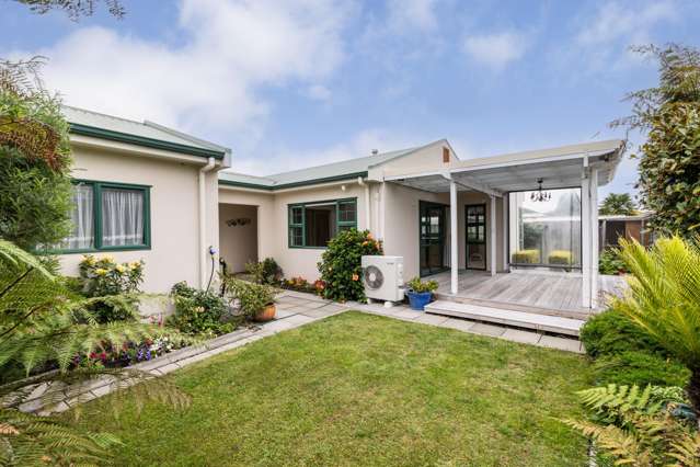 199 Frimley Oaks Frimley_2