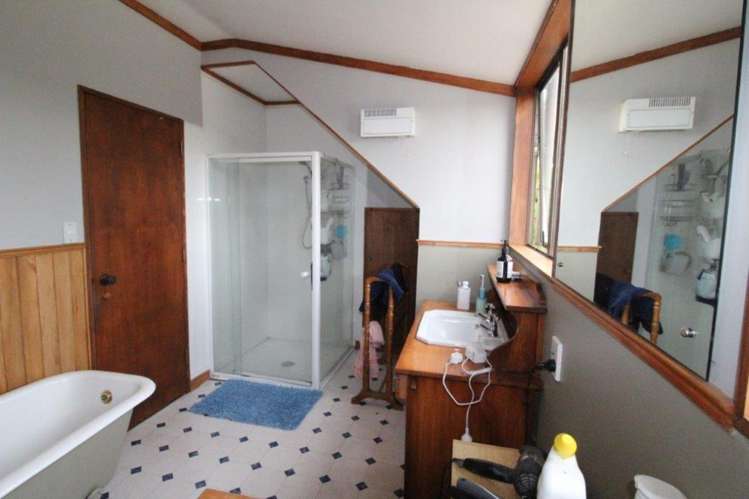 72 Bush Street Lumsden_11