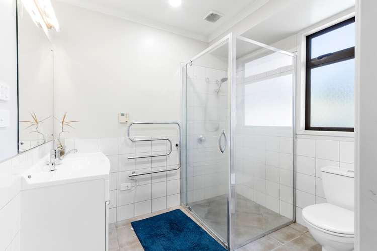 14 Wiltshire Drive Huntington_12