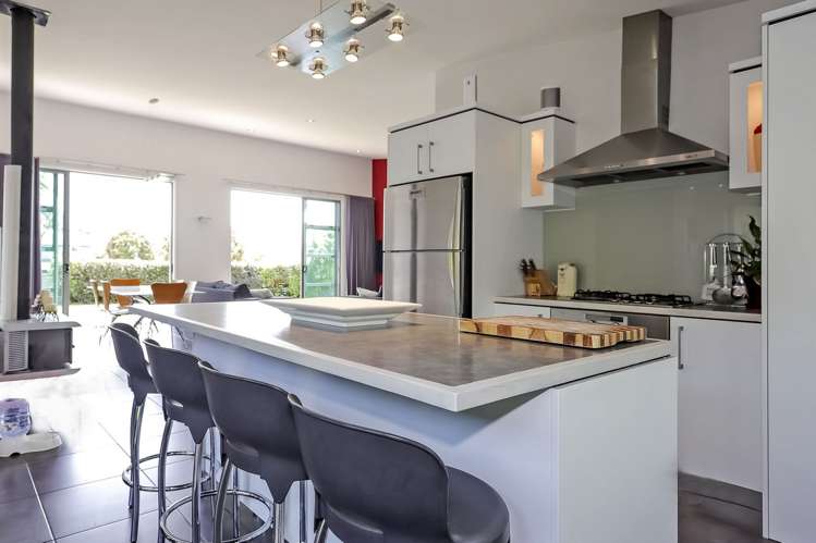 54 Hollister Lane Ohauiti_9