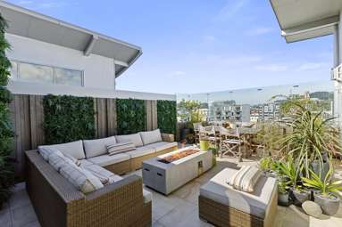 116/72 Tory Street_2