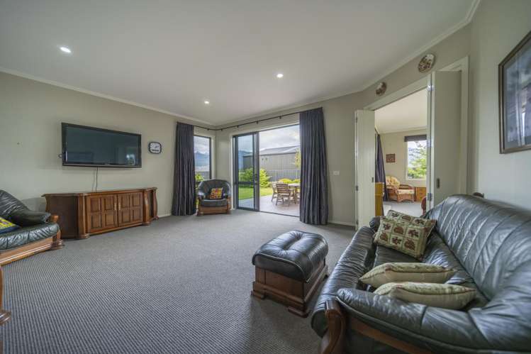 11 Acheron Way Te Anau_10