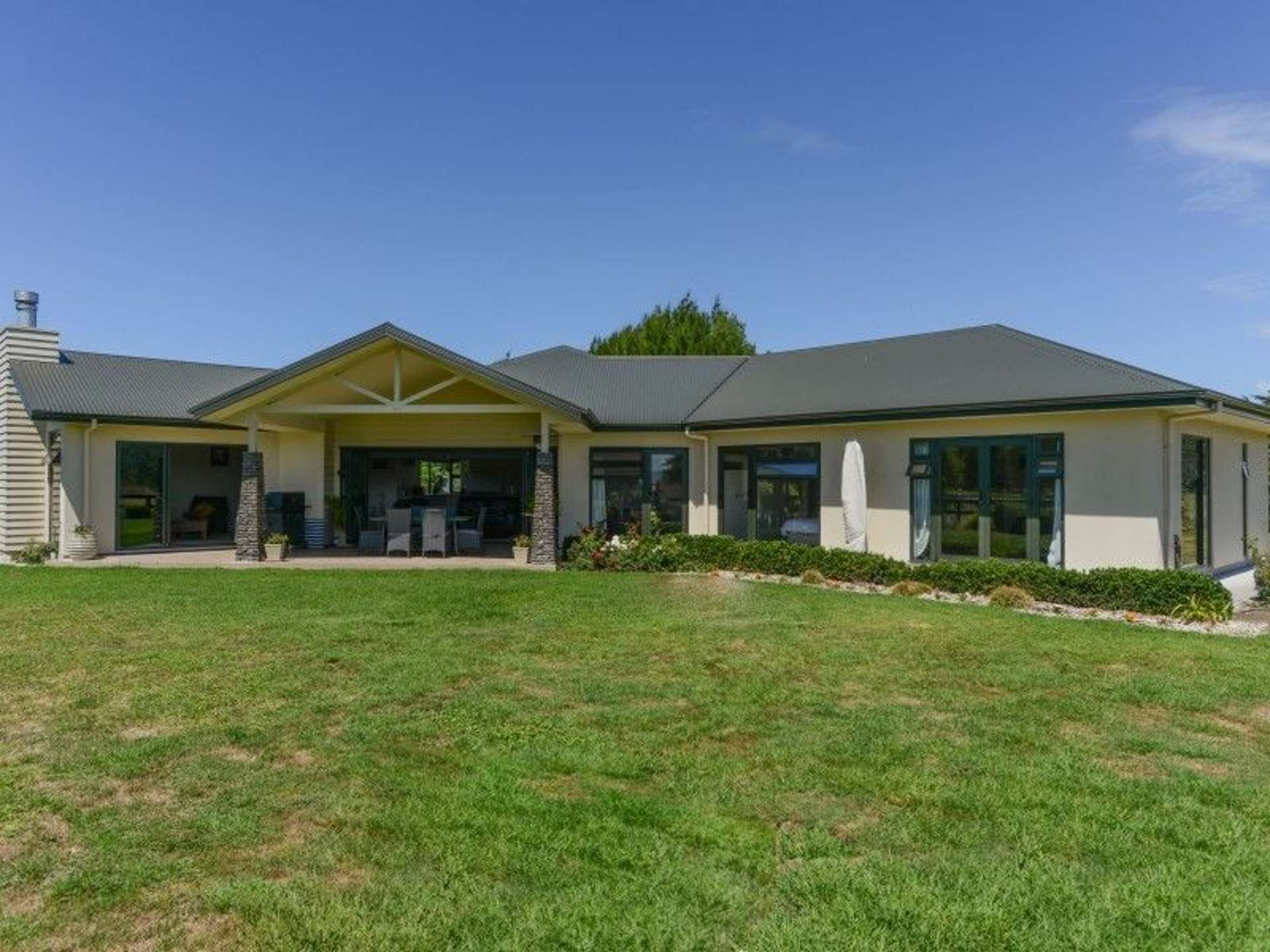 17 The Loop Meeanee_0