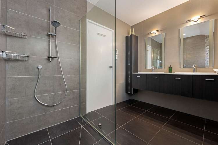 71 Meadway Sunnyhills_12