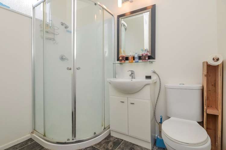 2/68 Ireland Road Mount Wellington_15