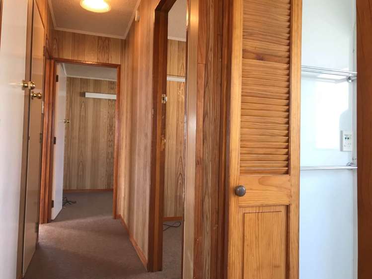 2/202 Waitemata Drive Ranui_13