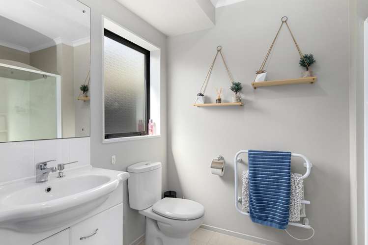 15 Aragon Grove Kingsley Heights_16