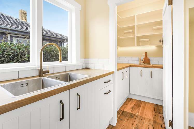 190 Old Farm Road Hamilton East_4