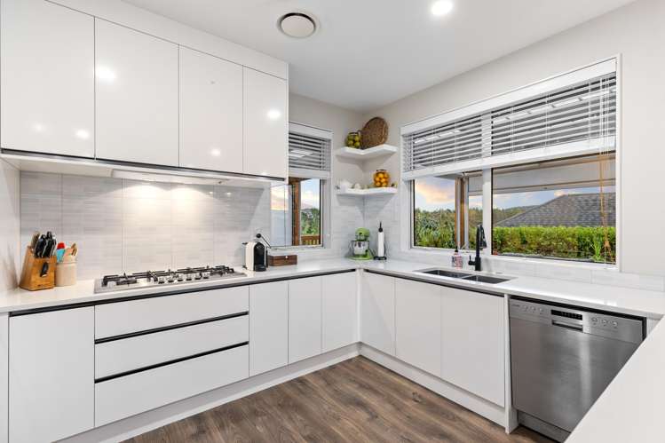 21 Flavell Drive Orewa_6