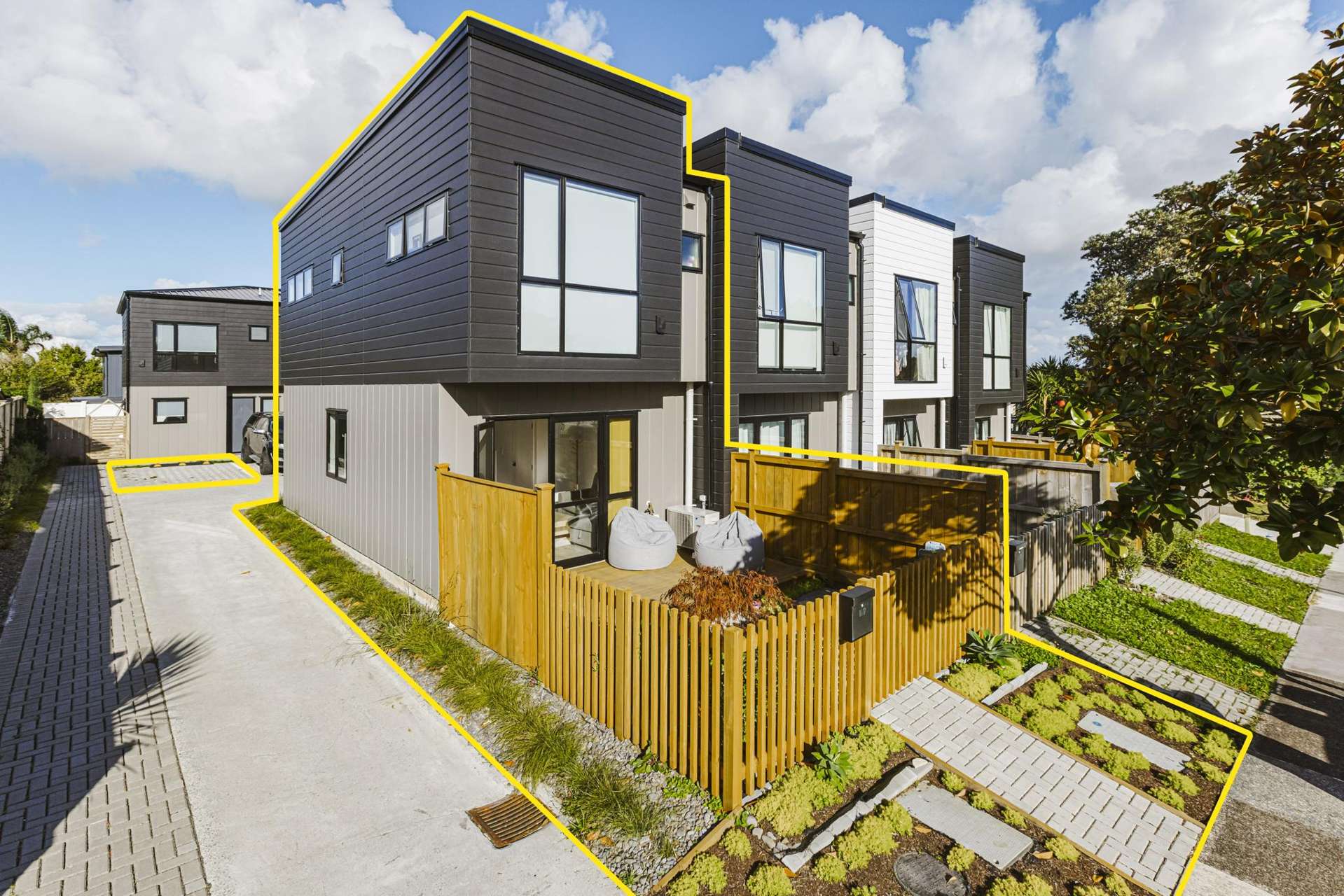 1/77 Glenmore Road Sunnyhills_0