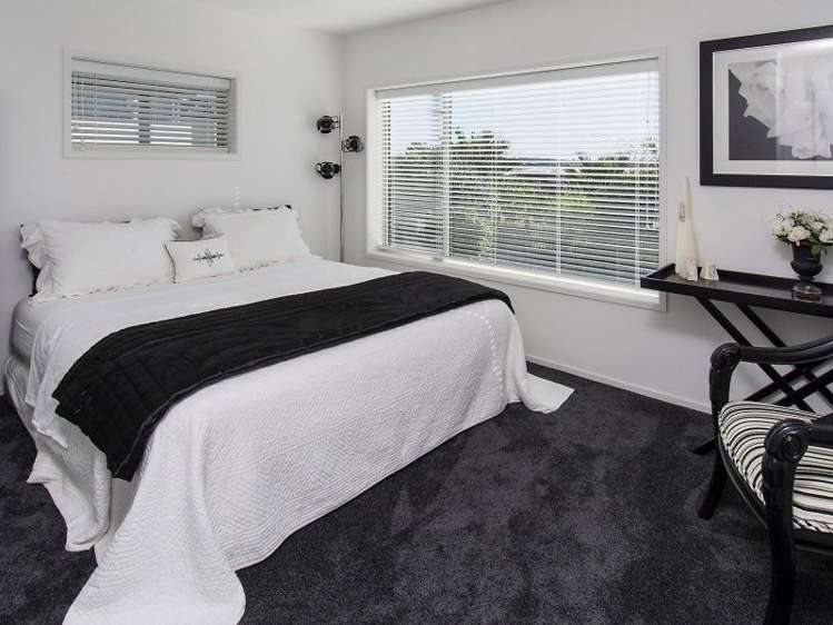 8 Te Akau Crescent Bucklands Beach_13