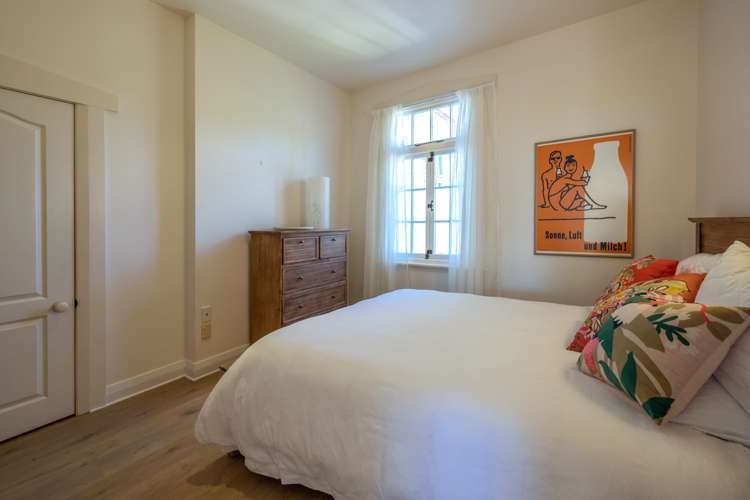 4/23 The Strand Onetangi_9