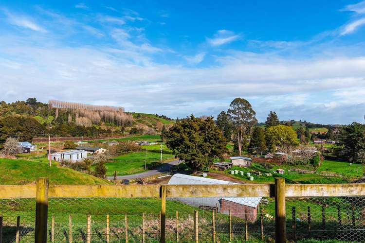 17 Hapa Road Kakahi_11