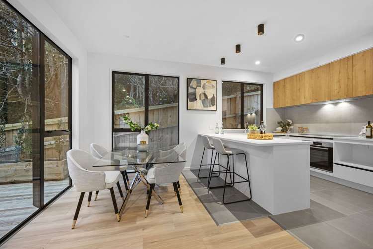 296 East Coast Road Forrest Hill_7