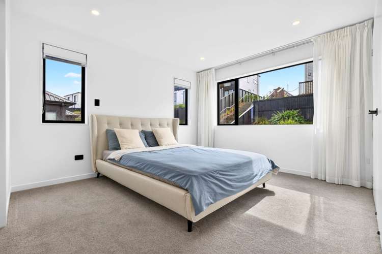 22 Tupa Street Long Bay_31
