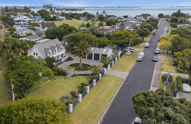 6 Pohutukawa Road Beachlands_20