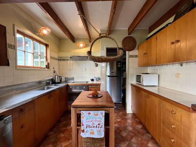 144 Takahe Road Titirangi_4