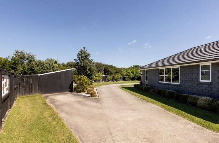 266A Lakes Boulevard Pyes Pa_1