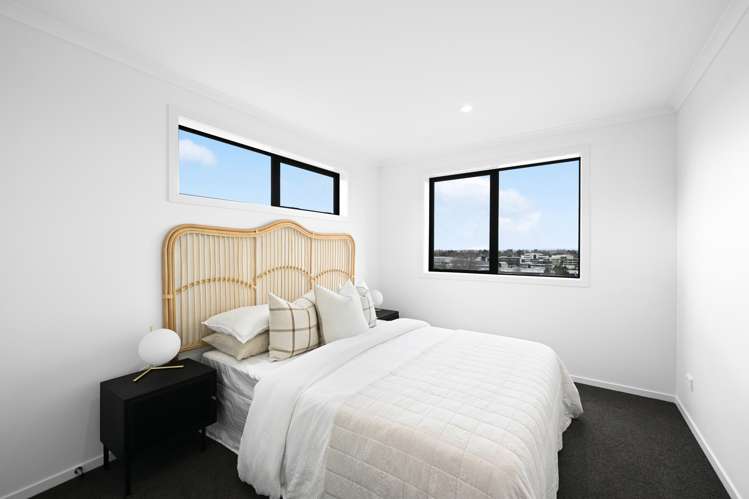 3/12 Ruakiwi Road Hamilton Lake_9