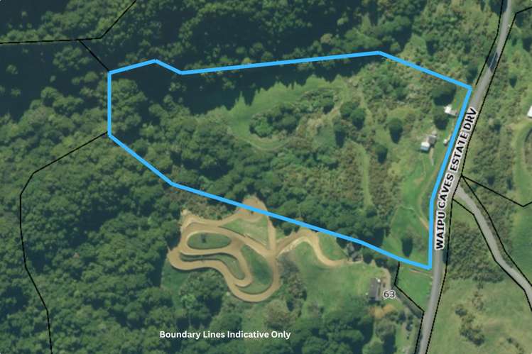 Waipu Caves Estate Drive_3