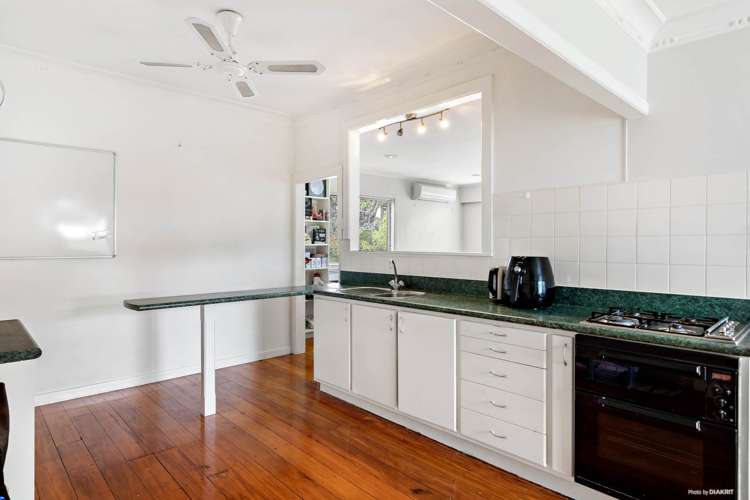 48 Evans Road Glen Eden_5