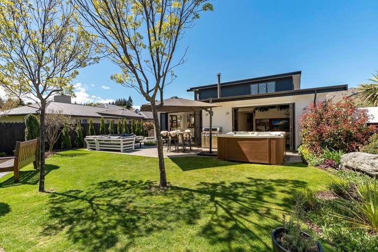 3 Erskine Street Dalefield/Wakatipu Basin_11