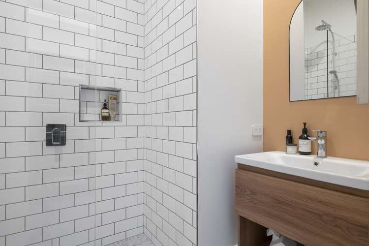 144 Ravenswood Road Saint Clair_24