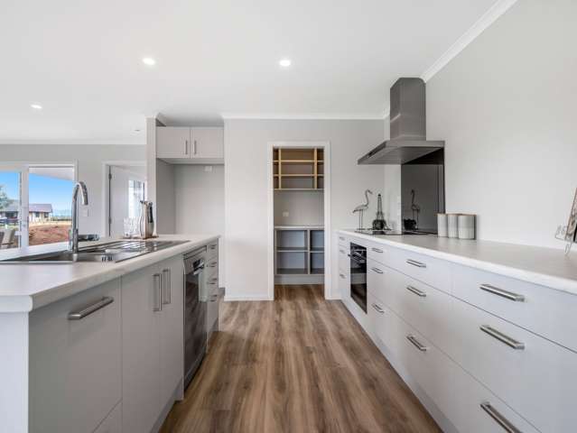 32 Costello Drive Ngatea_2