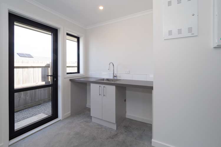 37 Geoff Geering Drive Netherby_16