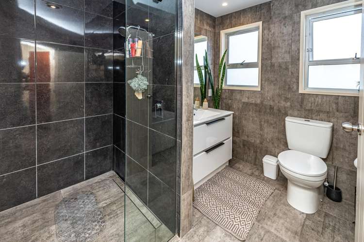 19A Peakes Road St Johns Hill_13