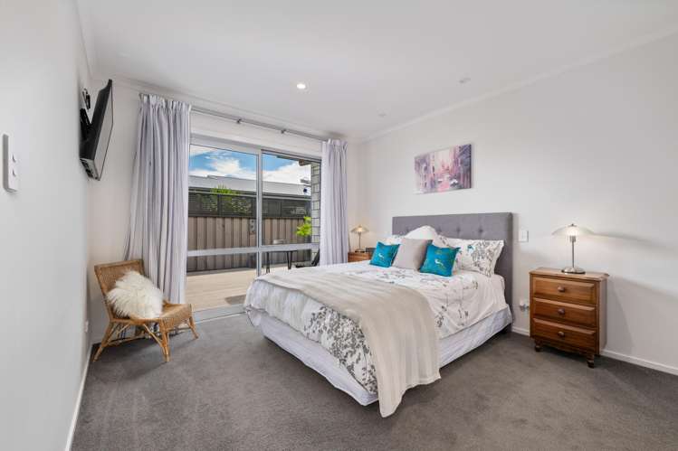 18 Corsair Crescent Burleigh_11