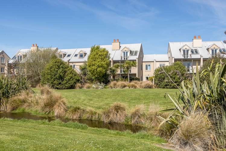 36 Beechwood Drive Northwood_17