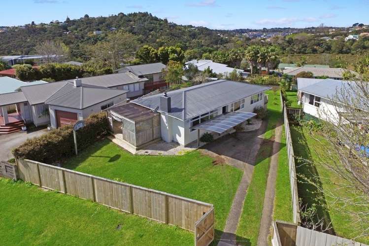 91 Lauderdale Road Birkdale_2