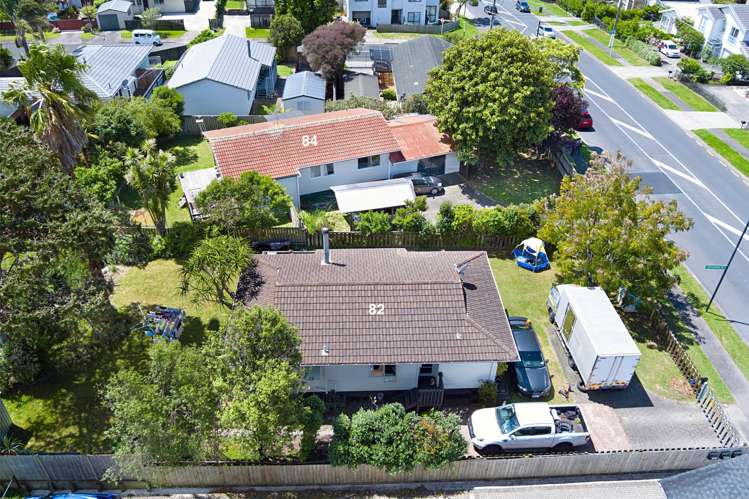 82 & 84 Moire Road Royal Heights_2