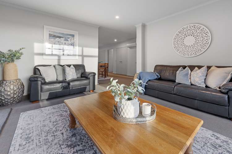 6 Barometer Way Pyes Pa_9