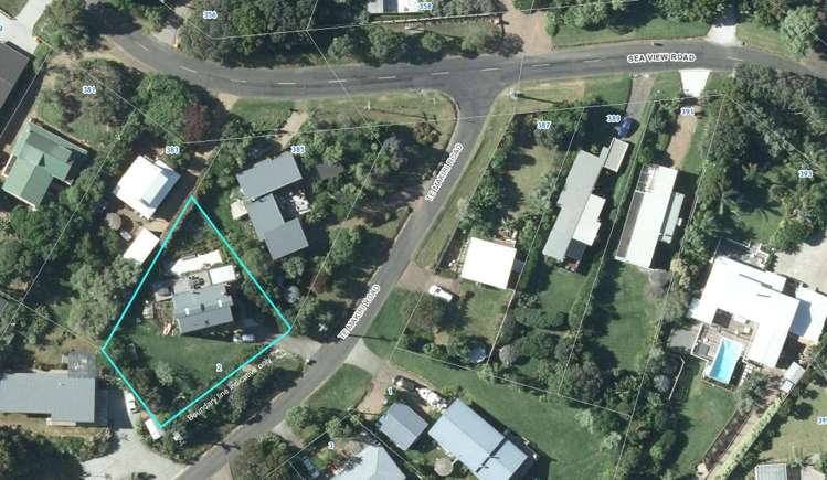 2 Te Makiri Road Onetangi_31