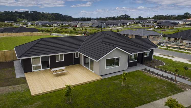 15 Pitoitoi Drive Riverhead_1