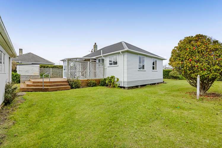 65 Domett Street Opunake_25