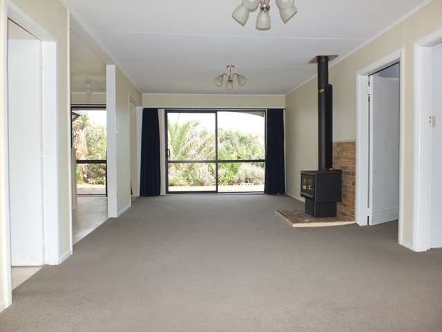 3 Brown Terrace Foxton Beach_4