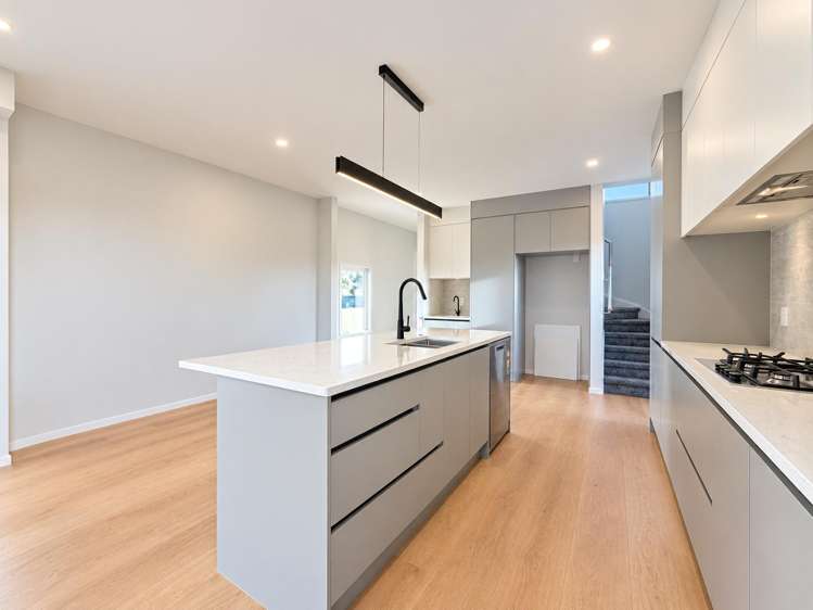 22 Waimarie Road_4