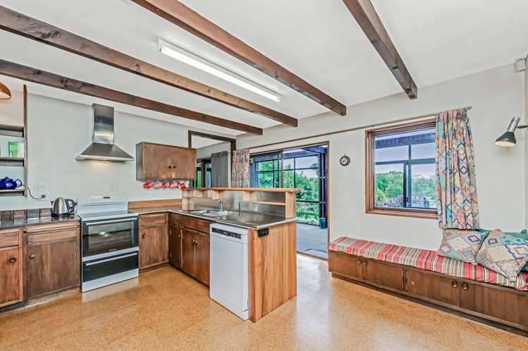 1594 Cust Road Cust_8