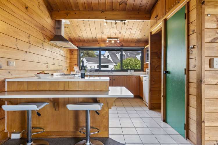 6 Bronzewing Terrace Unsworth Heights_8