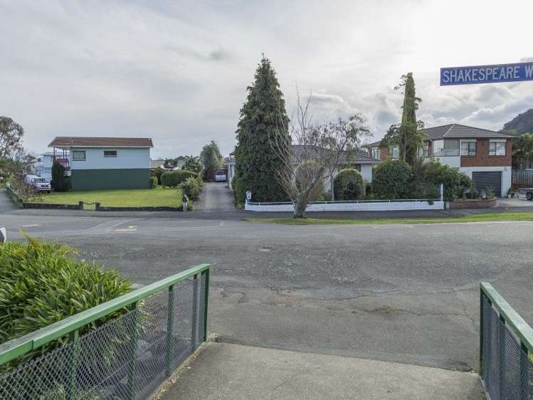 7 Shakespeare Walk The Wood_3